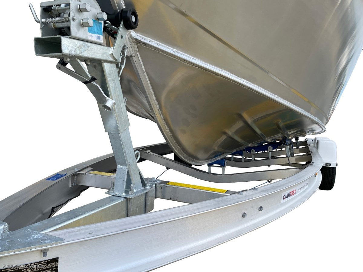 2025 QUINTREX 570 RENEGADE CC CENTRE CONSOLE