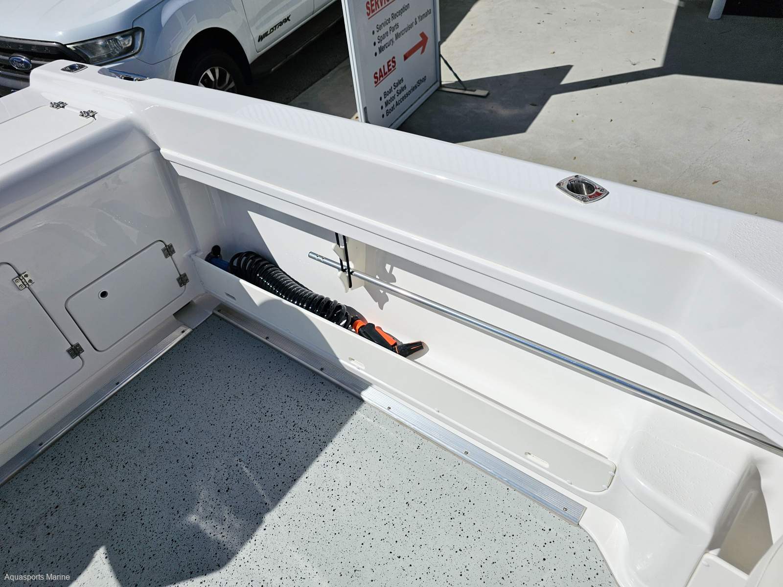 2017 HAINES HUNTER 595 OFFSHORE OFFSHORE FISHER