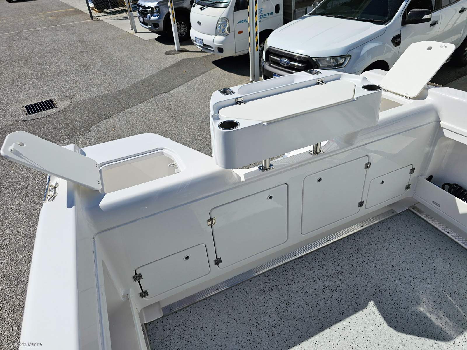 2017 HAINES HUNTER 595 OFFSHORE OFFSHORE FISHER