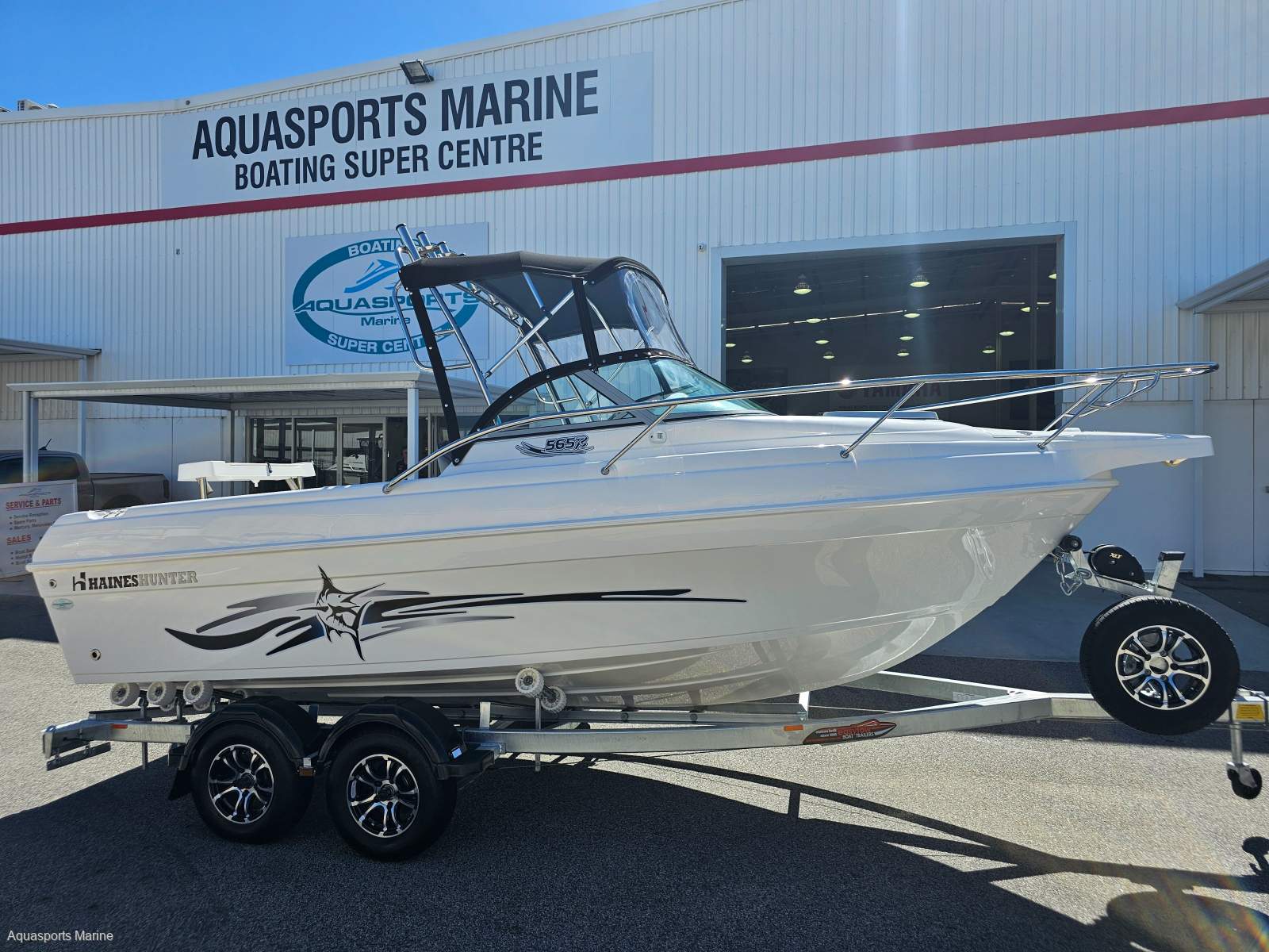 2026 HAINES HUNTER 565 R-SERIES RUNABOUT