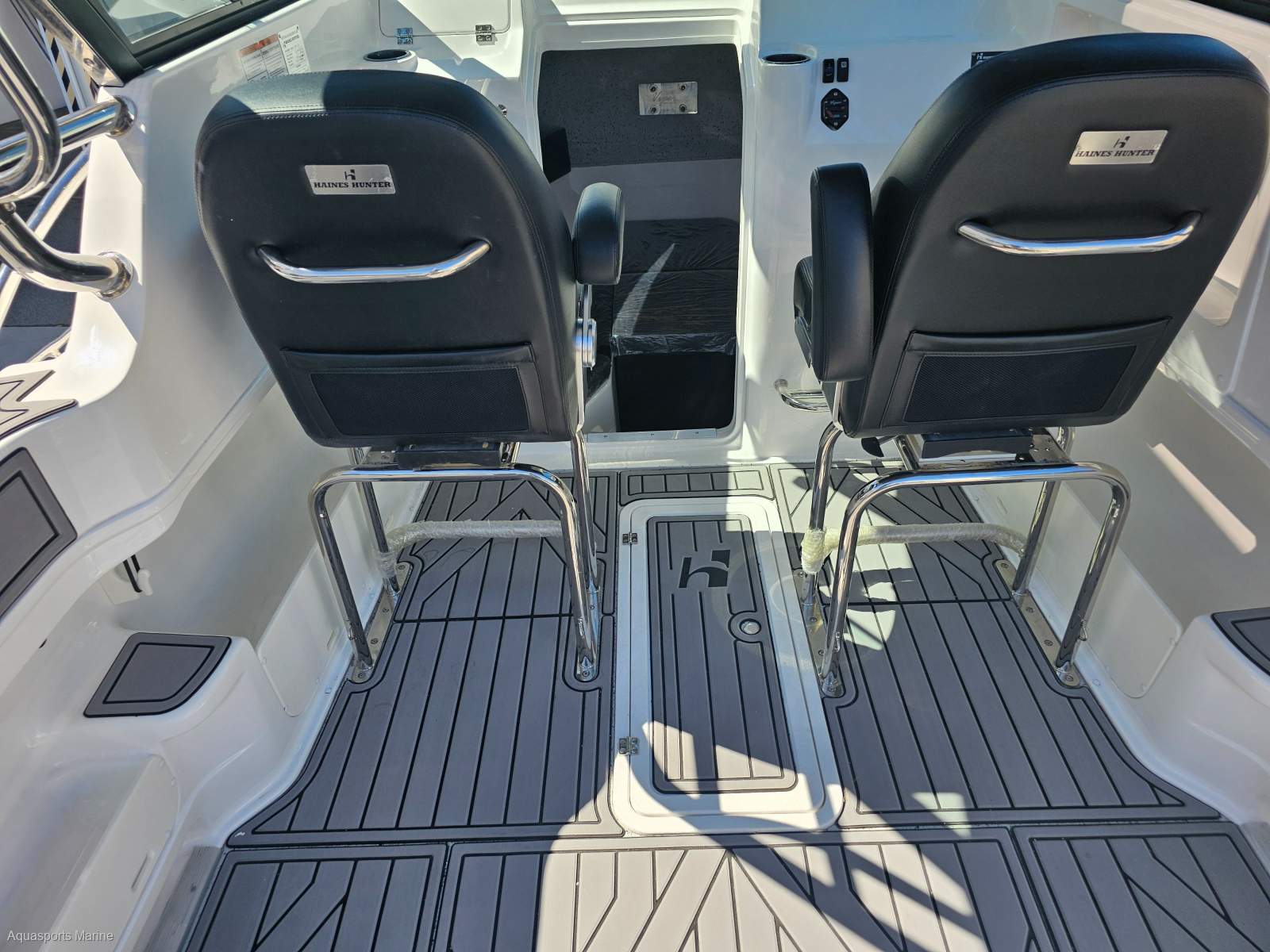 2026 HAINES HUNTER 675 ENCLOSED OFFSHORE FISHER