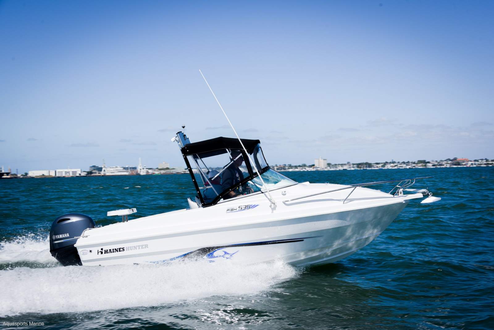 2025 HAINES HUNTER 535 SPORT FISH RUNABOUT