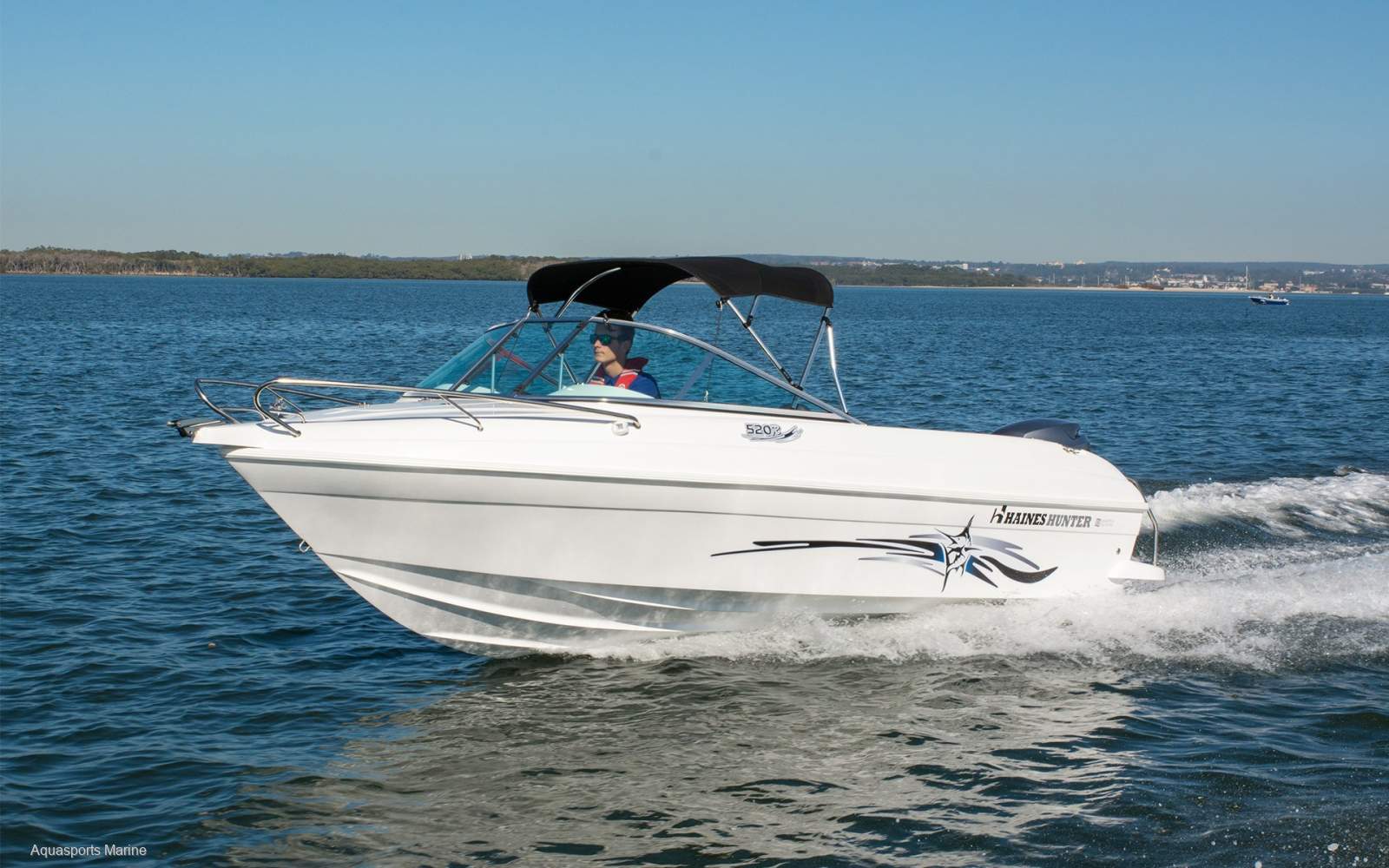 2025 HAINES HUNTER 520 R-SERIES RUNABOUT