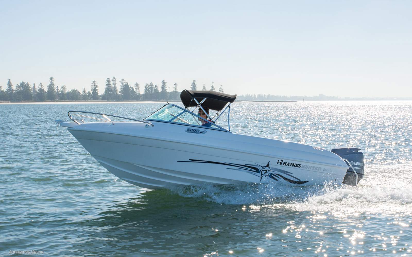 2026 HAINES HUNTER 520 R-SERIES RUNABOUT