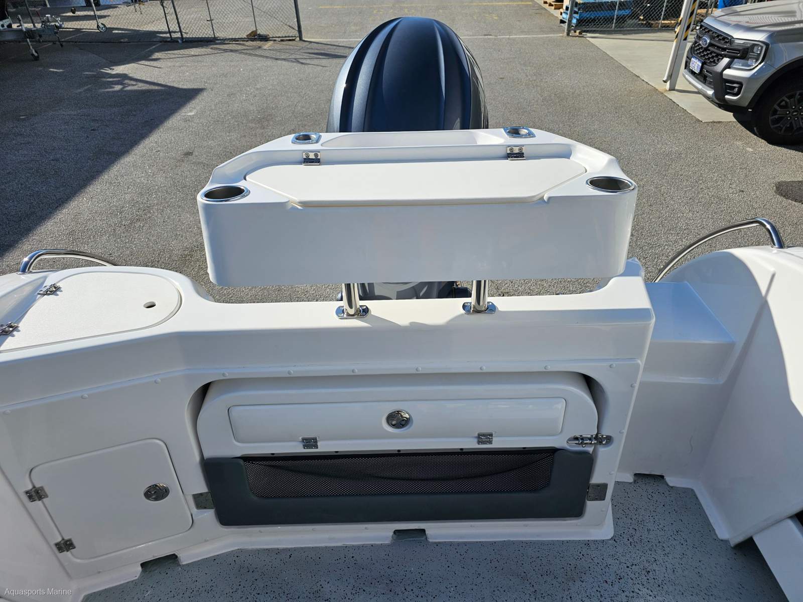 2026 HAINES HUNTER 585 R-SERIES RUNABOUT