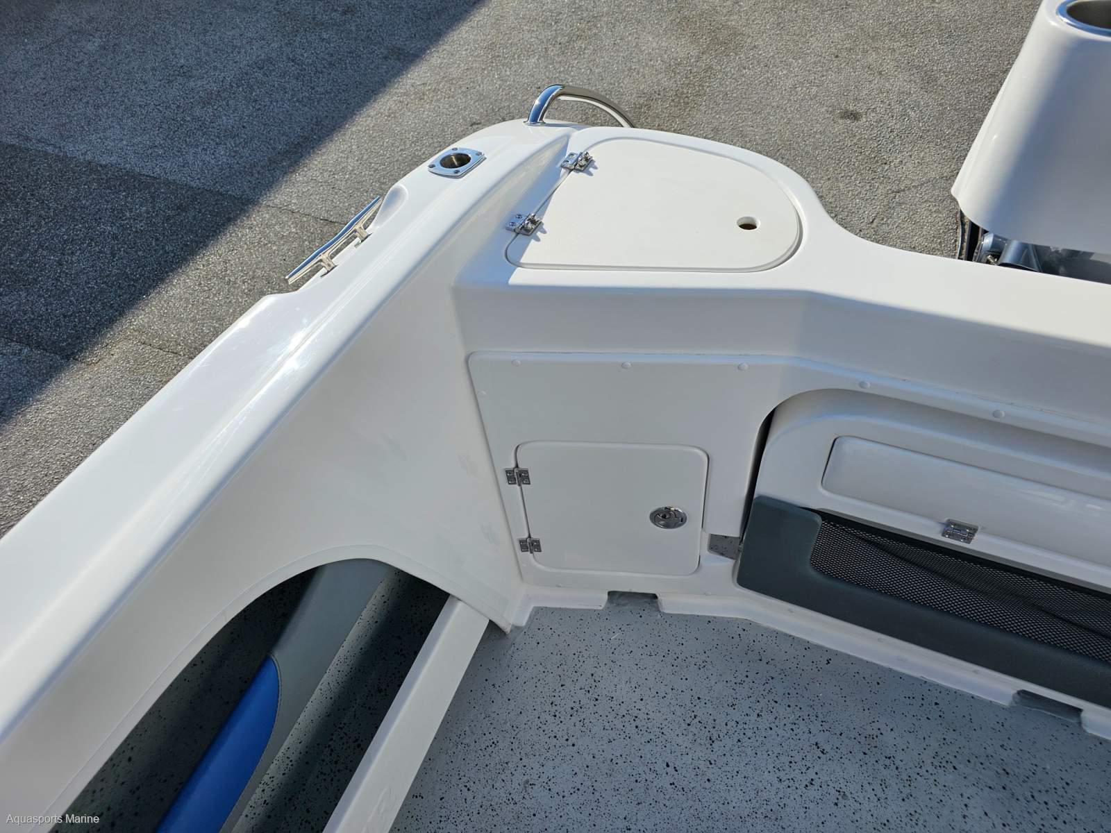 2026 HAINES HUNTER 585 R-SERIES RUNABOUT