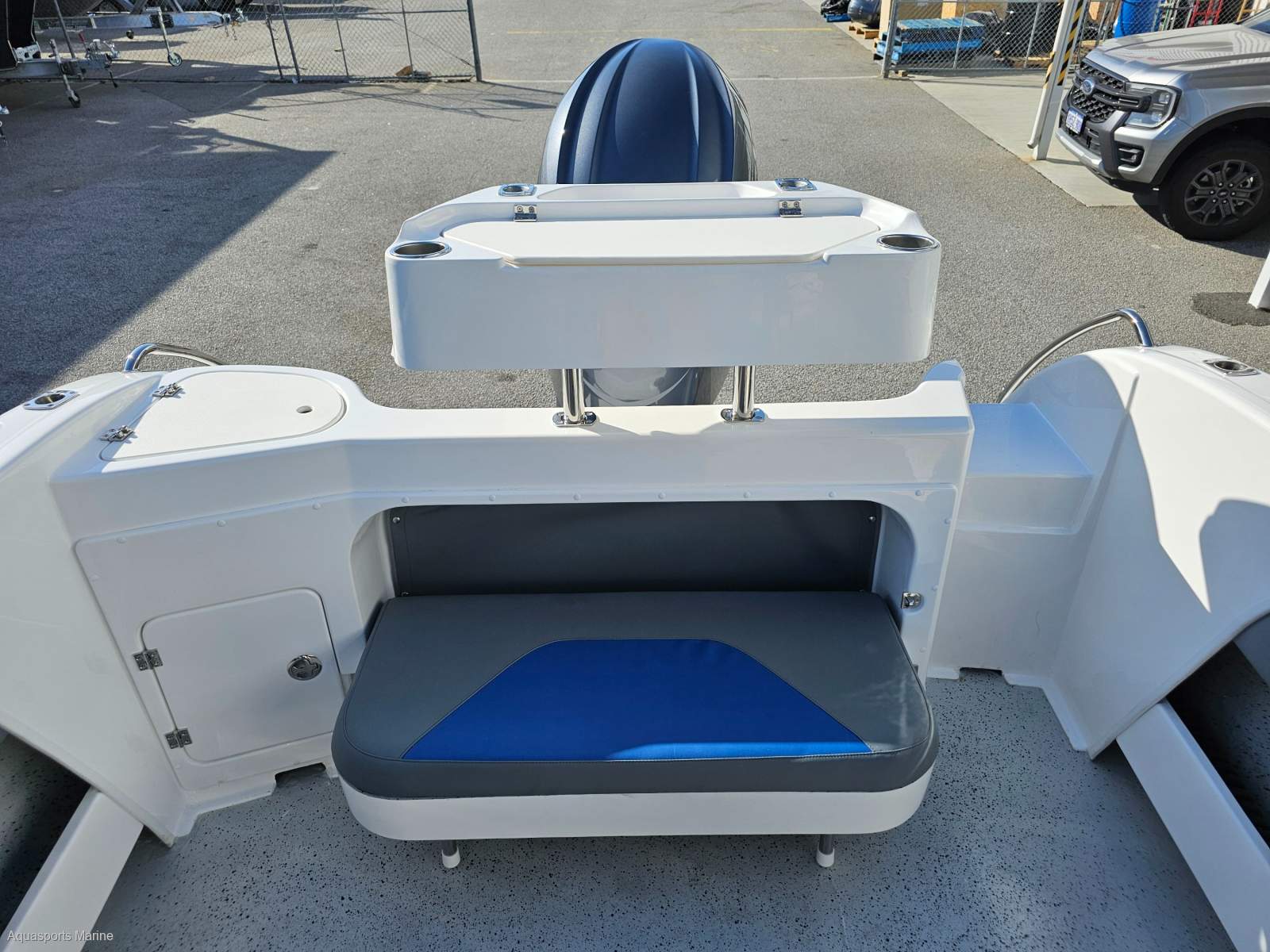 2026 HAINES HUNTER 585 R-SERIES RUNABOUT