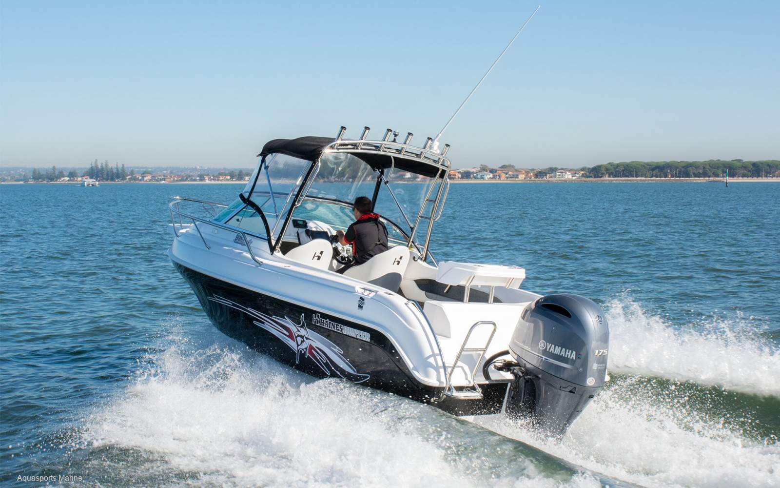 2026 HAINES HUNTER 585 R-SERIES RUNABOUT