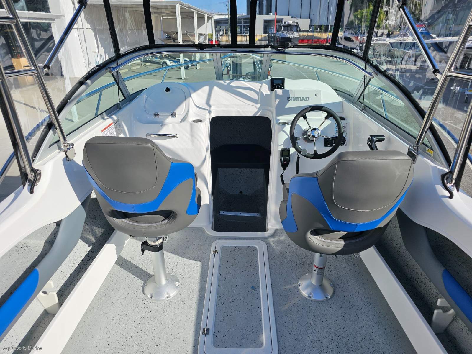 2026 HAINES HUNTER 585 R-SERIES RUNABOUT