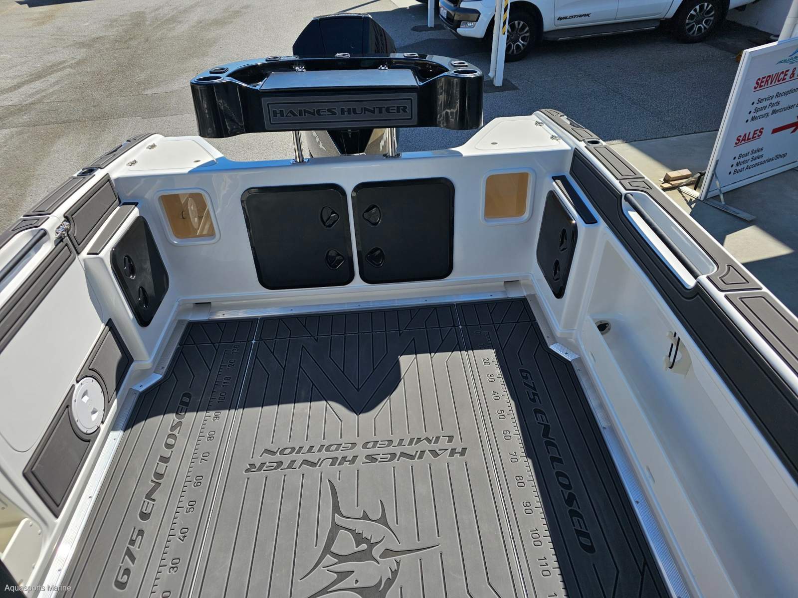 2017 HAINES HUNTER 675 ENCLOSED LIMITED BLACK OUT EDITION OFFSHORE FISHER