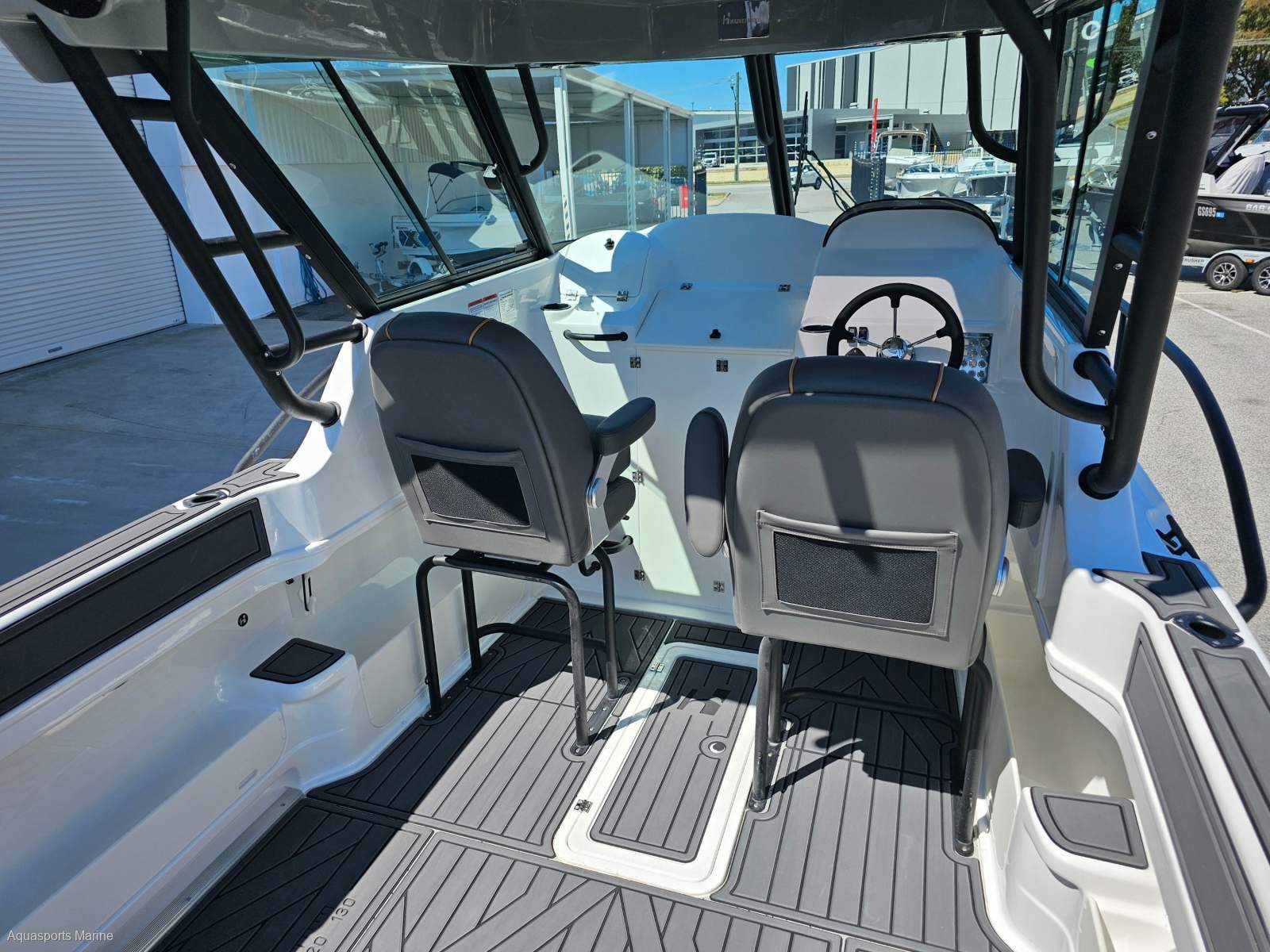 2017 HAINES HUNTER 675 ENCLOSED LIMITED BLACK OUT EDITION OFFSHORE FISHER