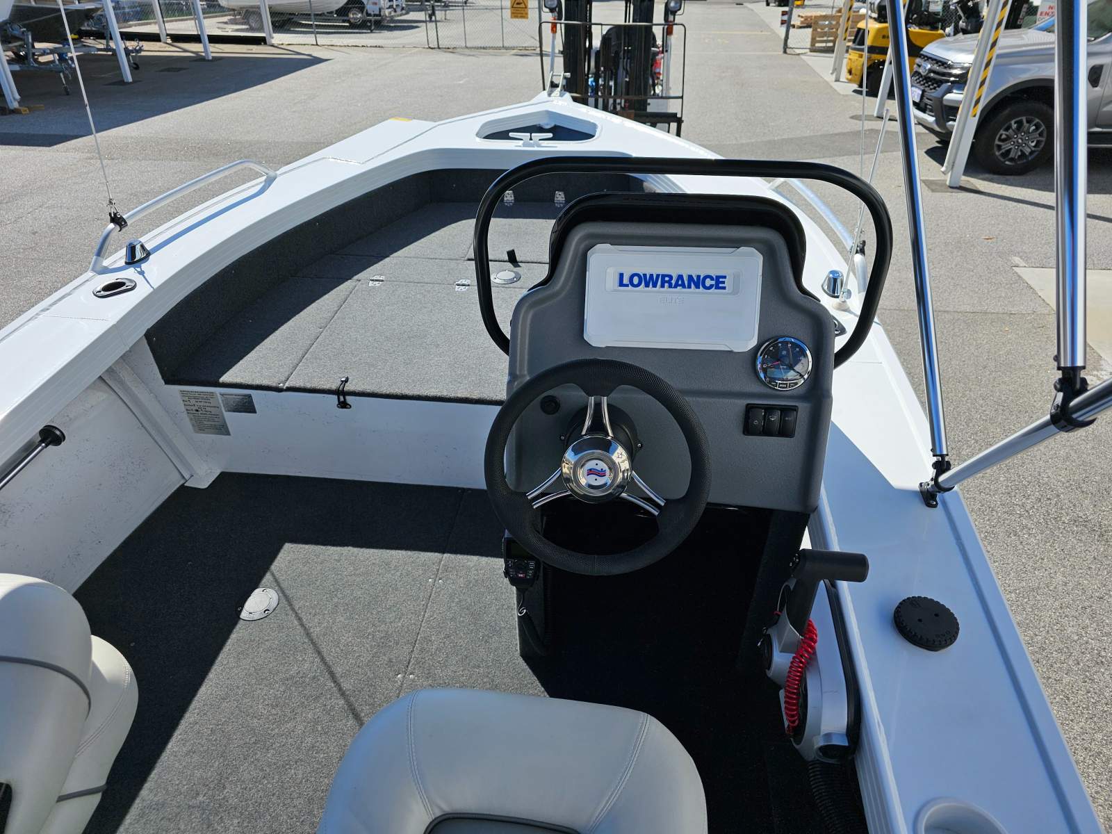 2026 QUINTREX 430 TOP ENDER TS RUNABOUT