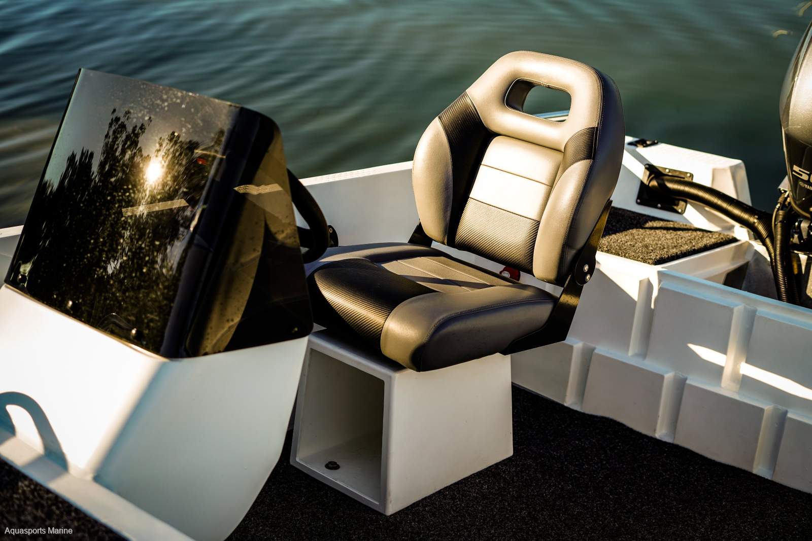 2026 POLYCRAFT CHALLENGER 4.10M SIDE CONSOLE V-PUNT