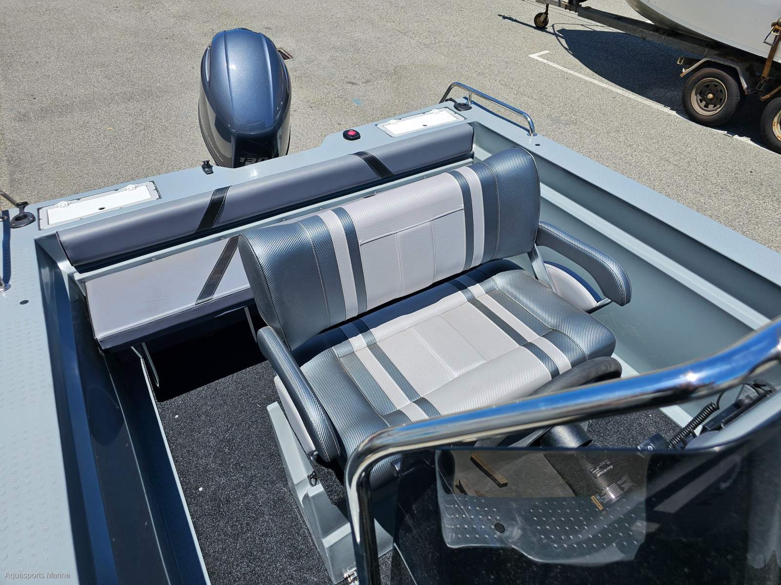 2026 POLYCRAFT WARRIOR 5.30M CENTRE CONSOLE