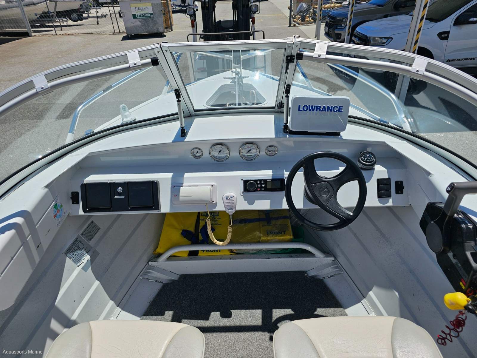 2013 SAVAGE 495 BAYCRUISER RUNABOUT
