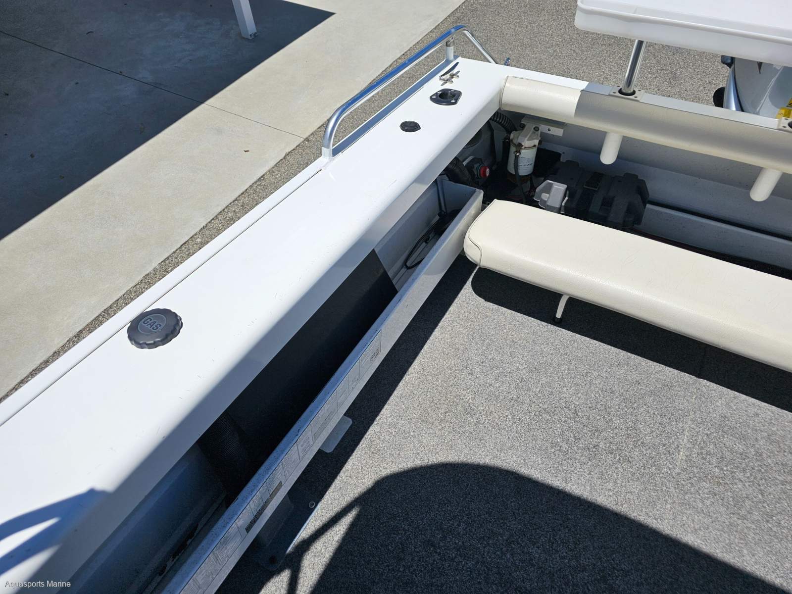 2013 SAVAGE 495 BAYCRUISER RUNABOUT