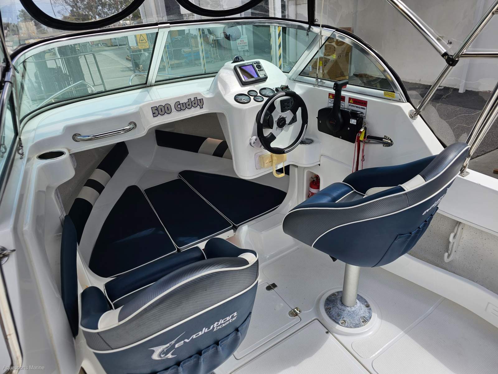 2016 EVOLUTION BOATS (F/Glass) 500 CUDDY CUDDY CABIN