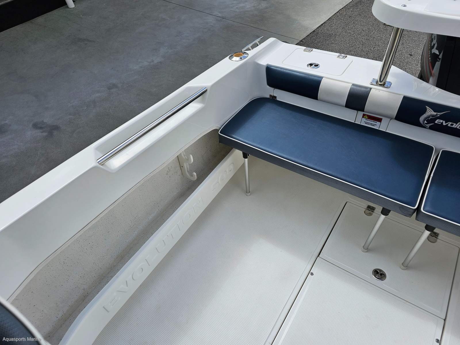 2016 EVOLUTION BOATS (F/Glass) 500 CUDDY CUDDY CABIN