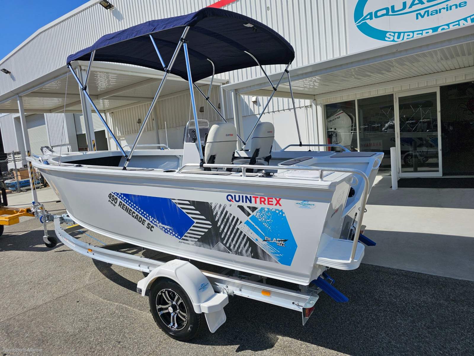 2026 QUINTREX 490 RENEGADE SC SIDE CONSOLE