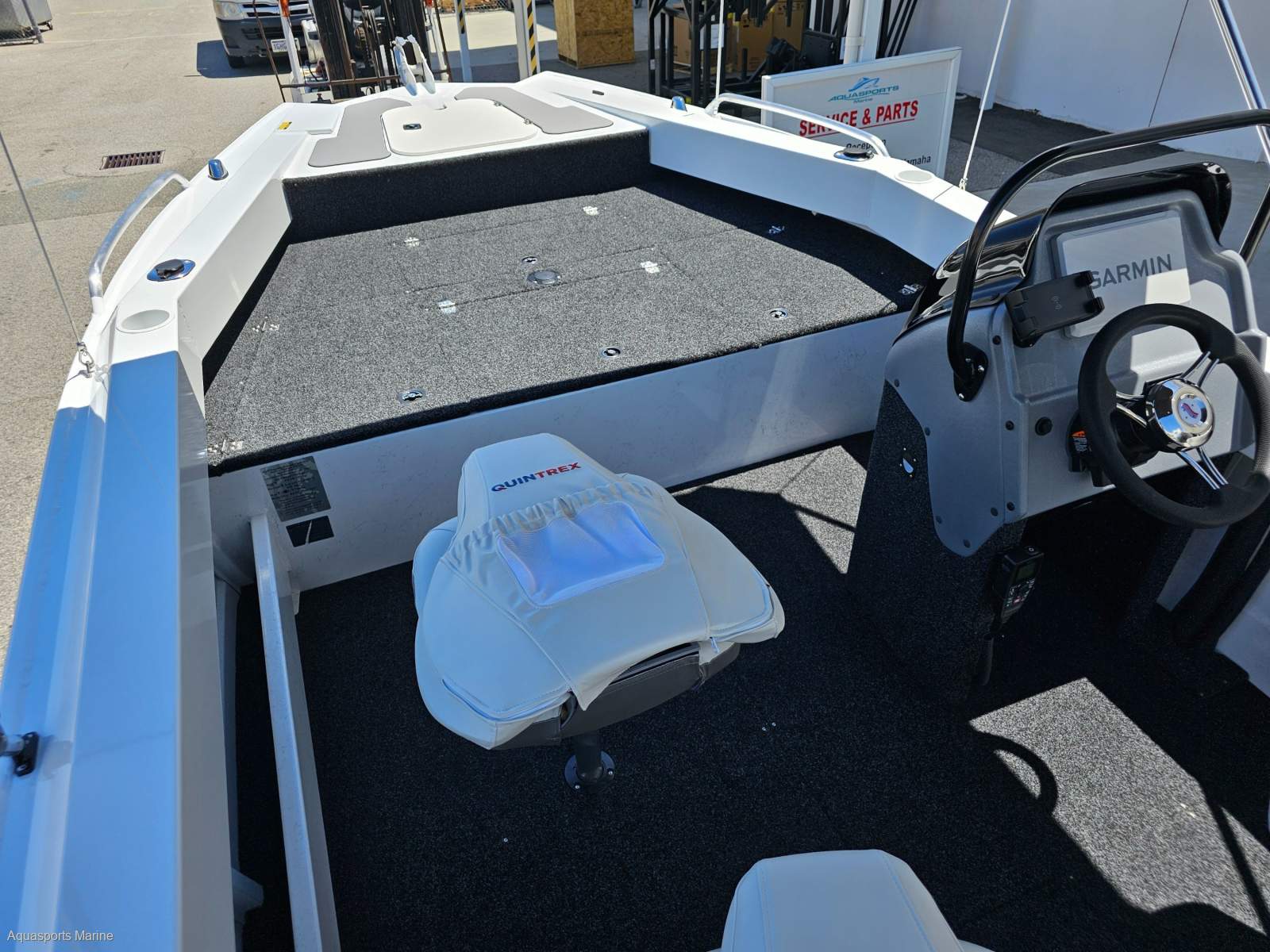2026 QUINTREX 510 FRONTIER SIDE CONSOLE