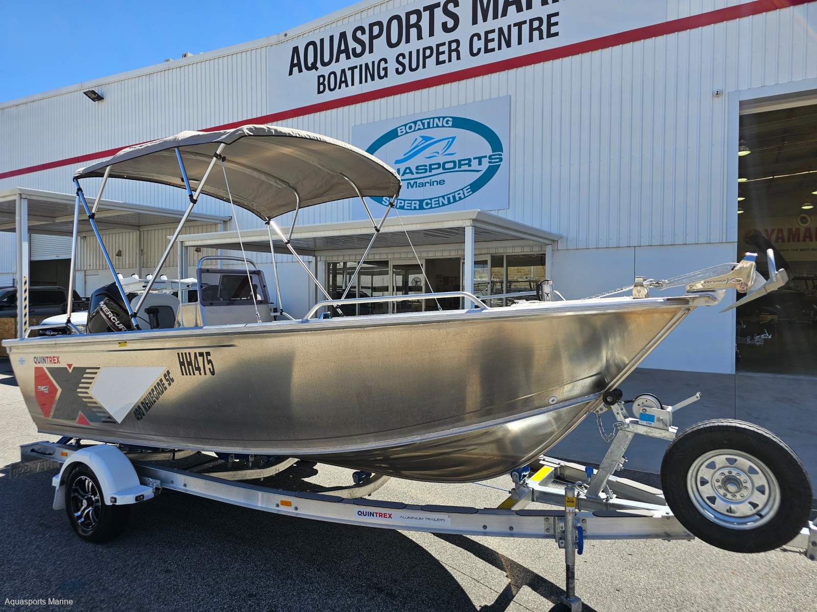 2026 QUINTREX 490 RENEGADE SC SIDE CONSOLE