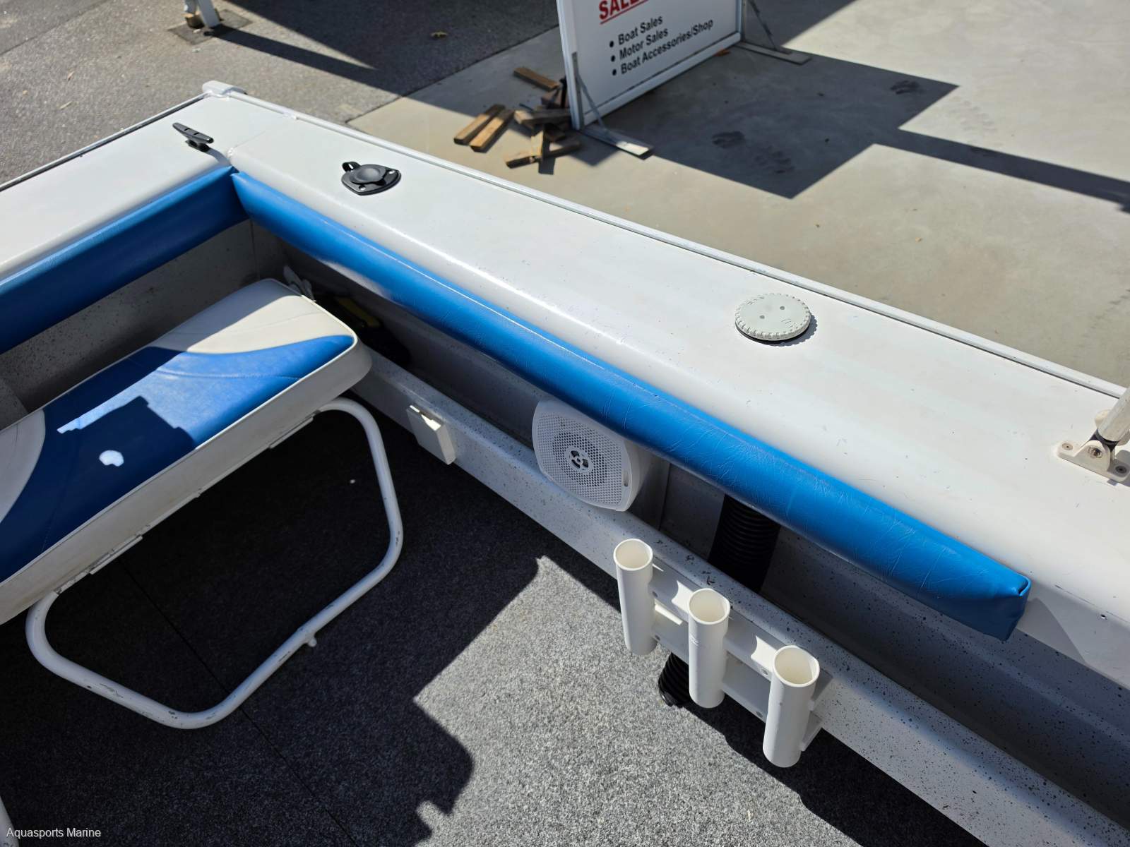 2000 SAVAGE 485 SCORPION DINGHY