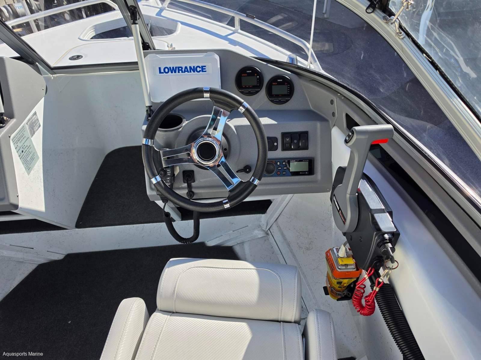 2022 STACER 519 SEA RANGER SIDE CONSOLE