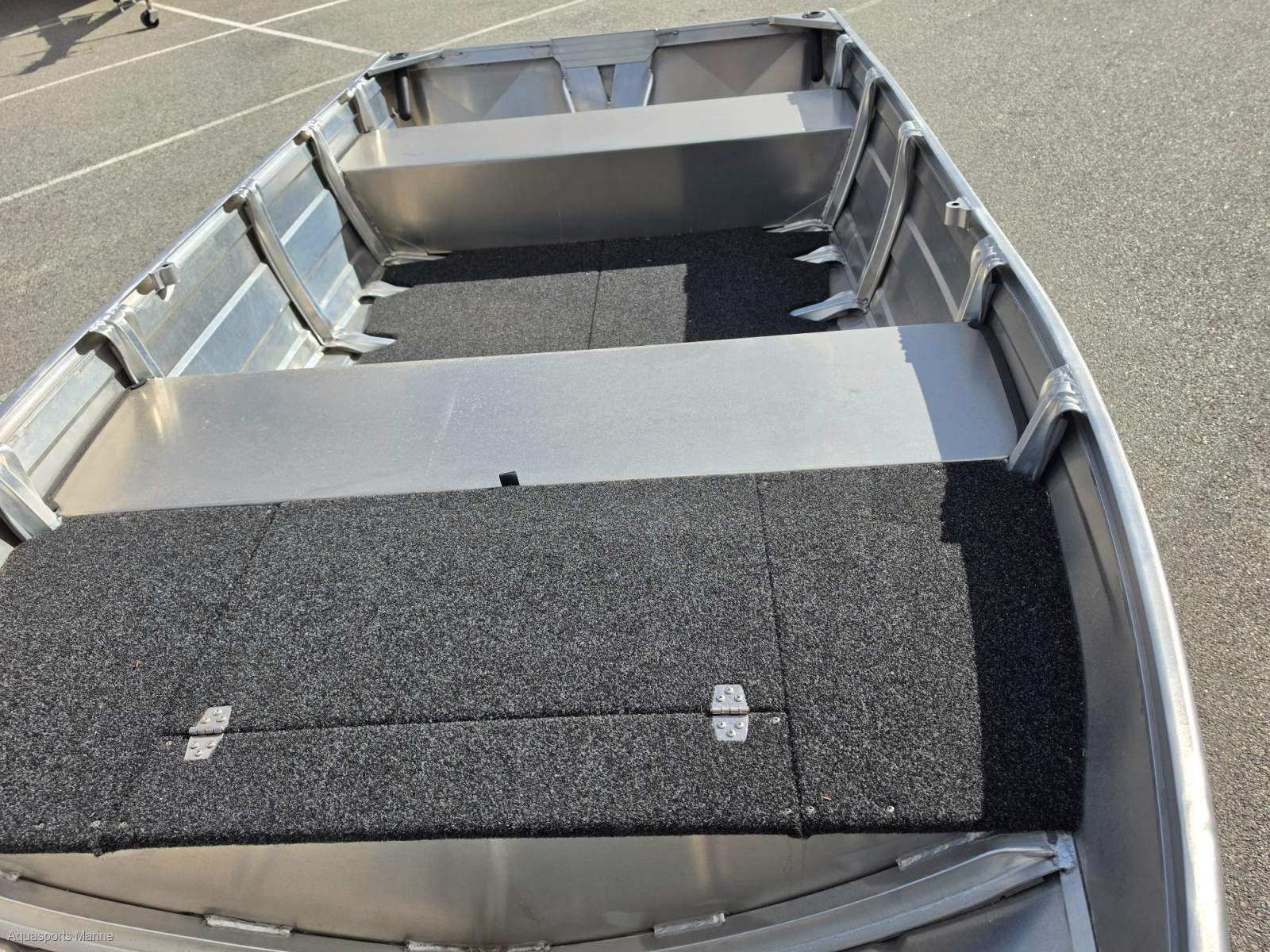 2026 QUINTREX 390 MY09 EXPLORER V-PUNT