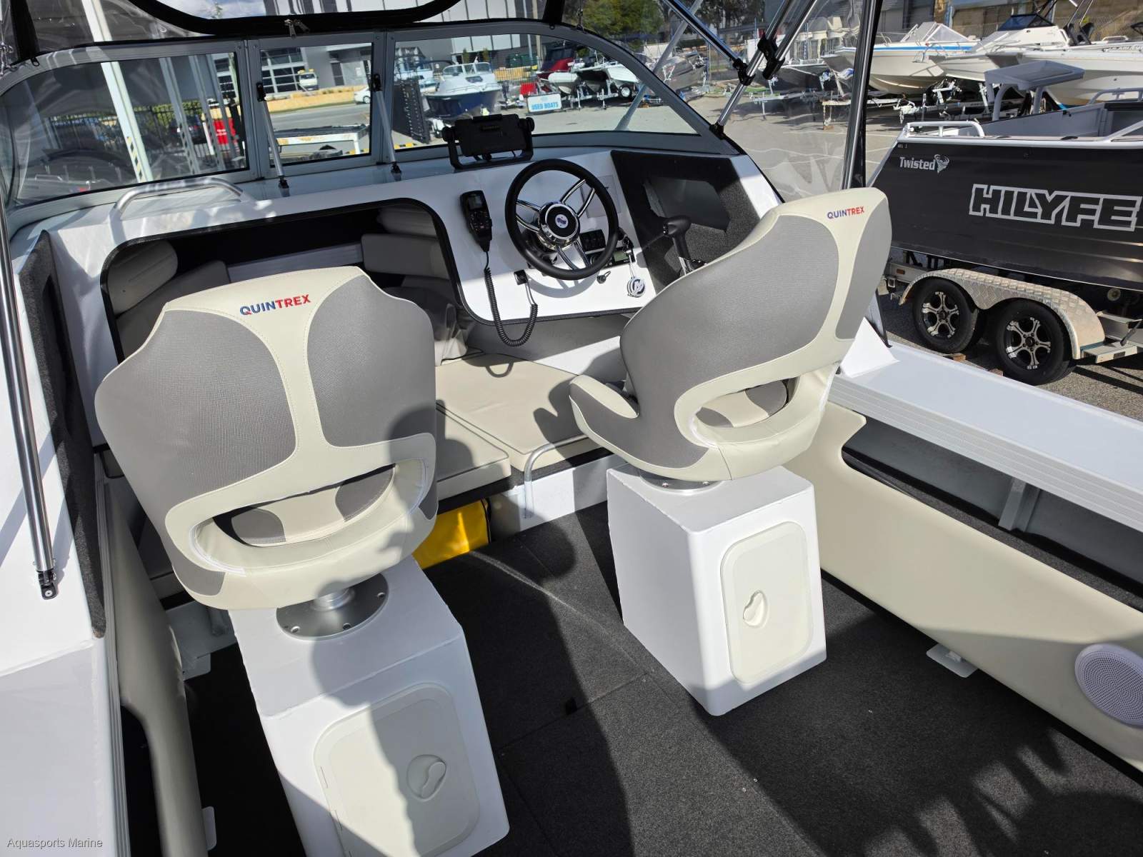 2025 QUINTREX 590 FRONTIER CENTRE CONSOLE