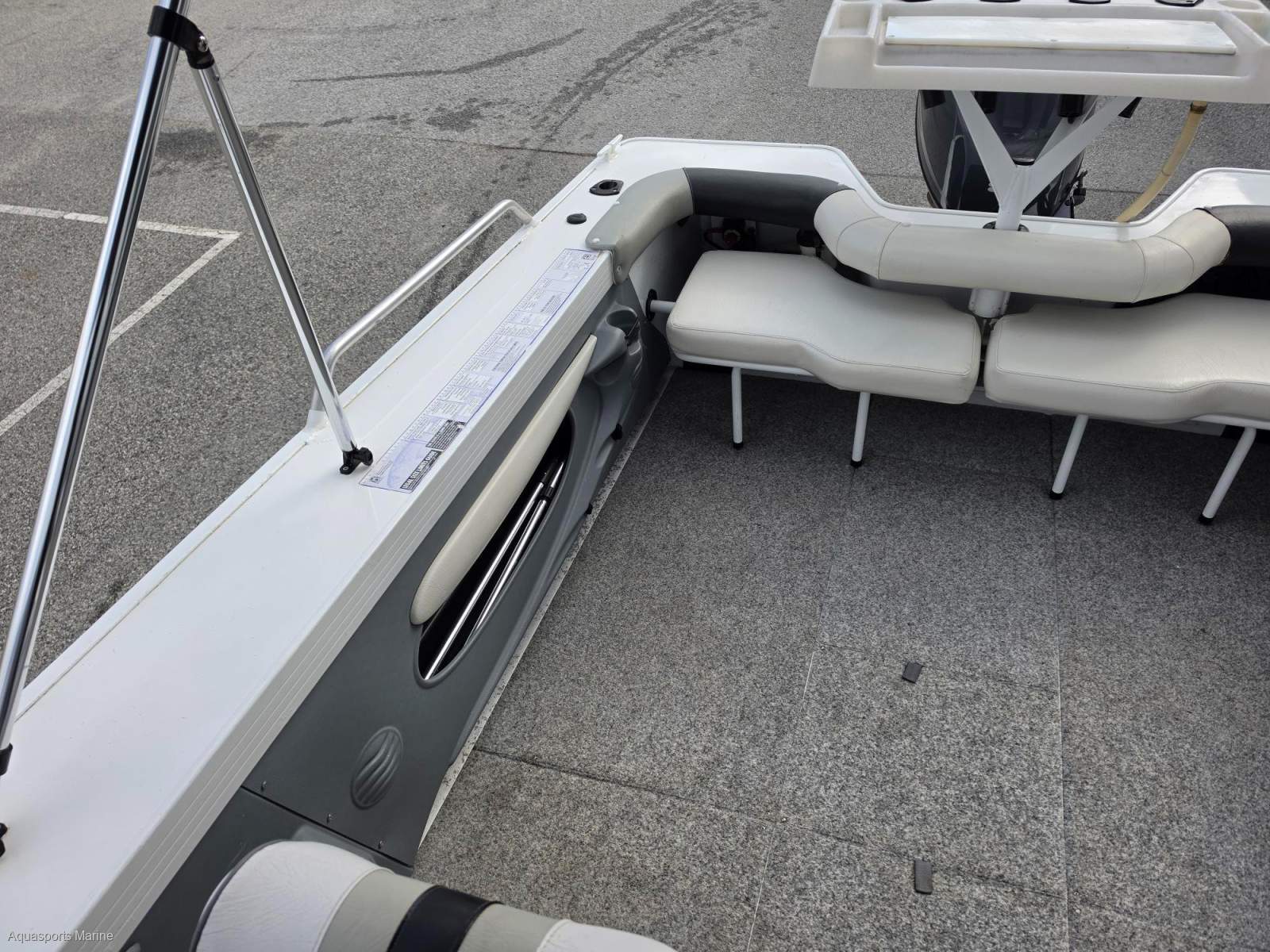 2008 QUINTREX 520 MY08 LEGEND CENTRE CONSOLE