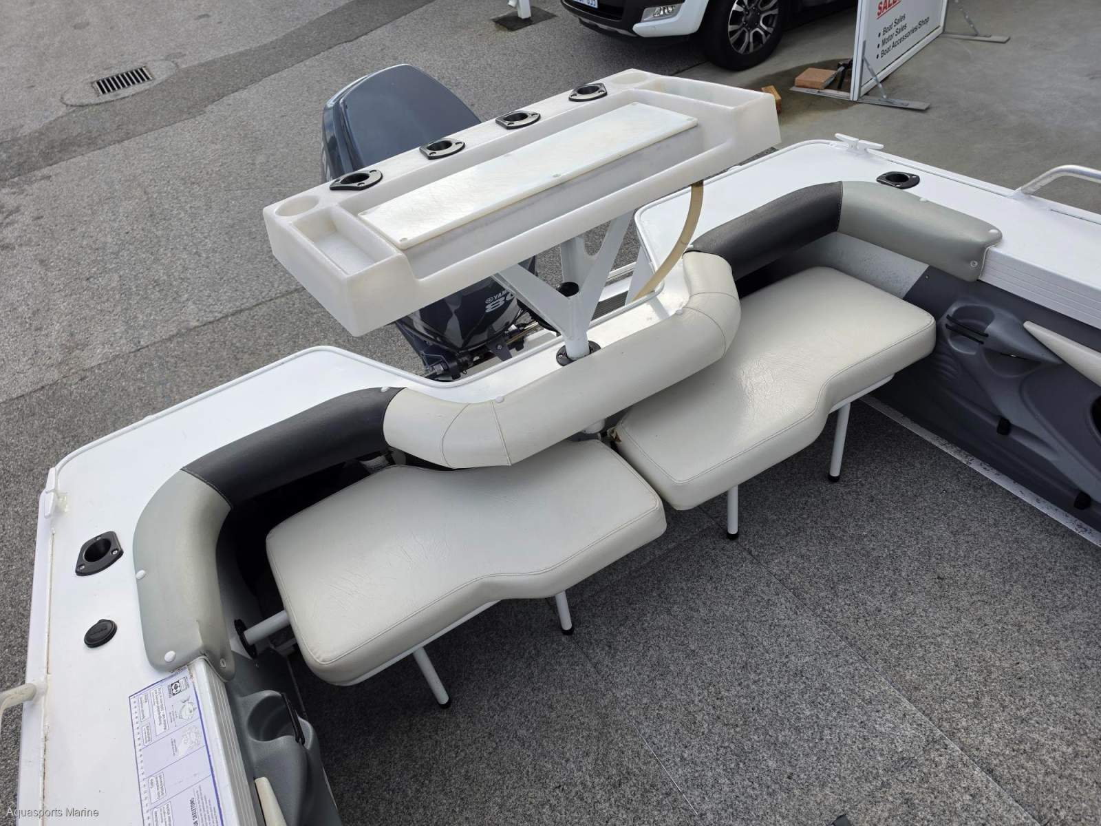 2008 QUINTREX 520 MY08 LEGEND CENTRE CONSOLE