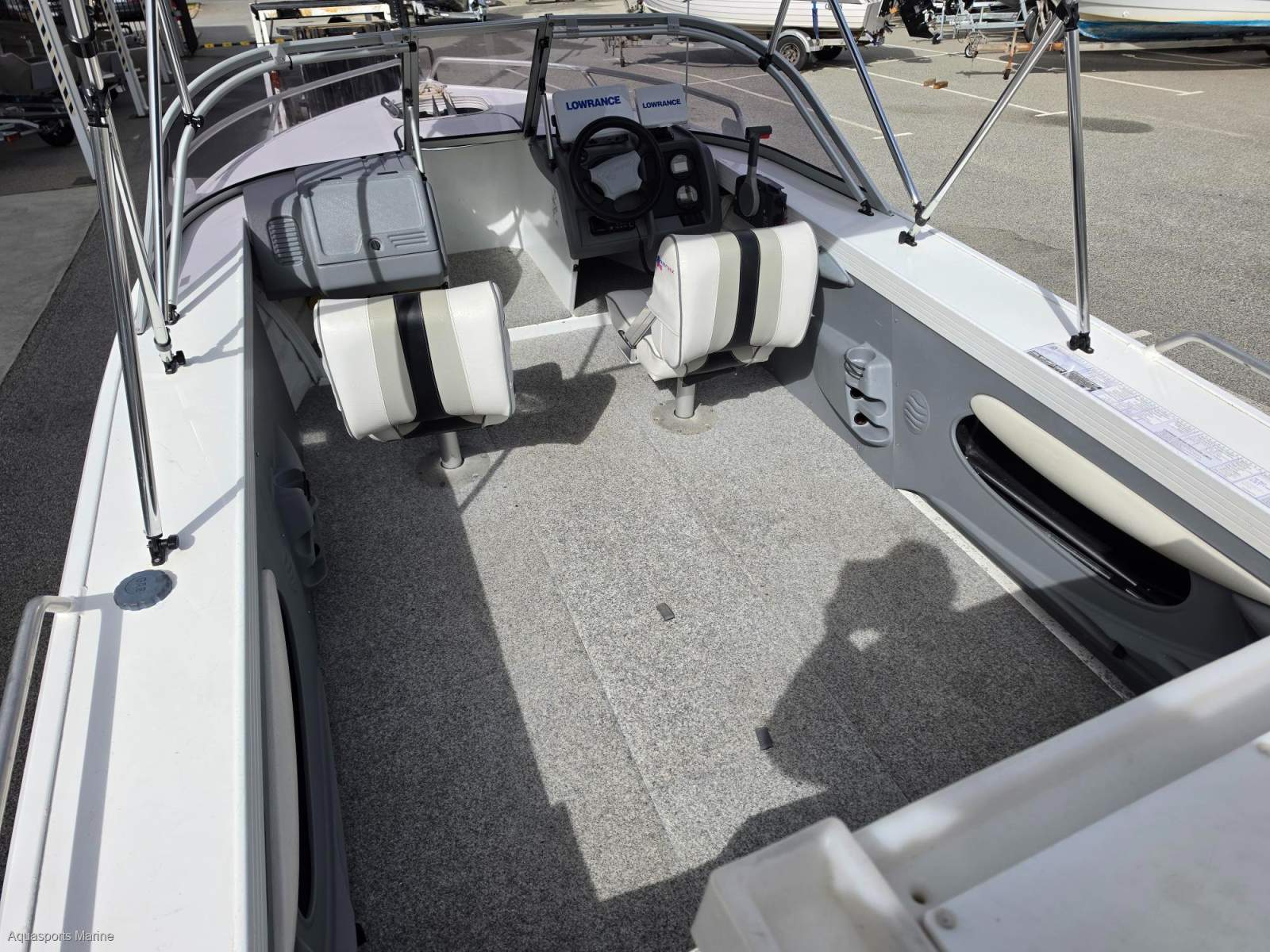2008 QUINTREX 520 MY08 LEGEND CENTRE CONSOLE