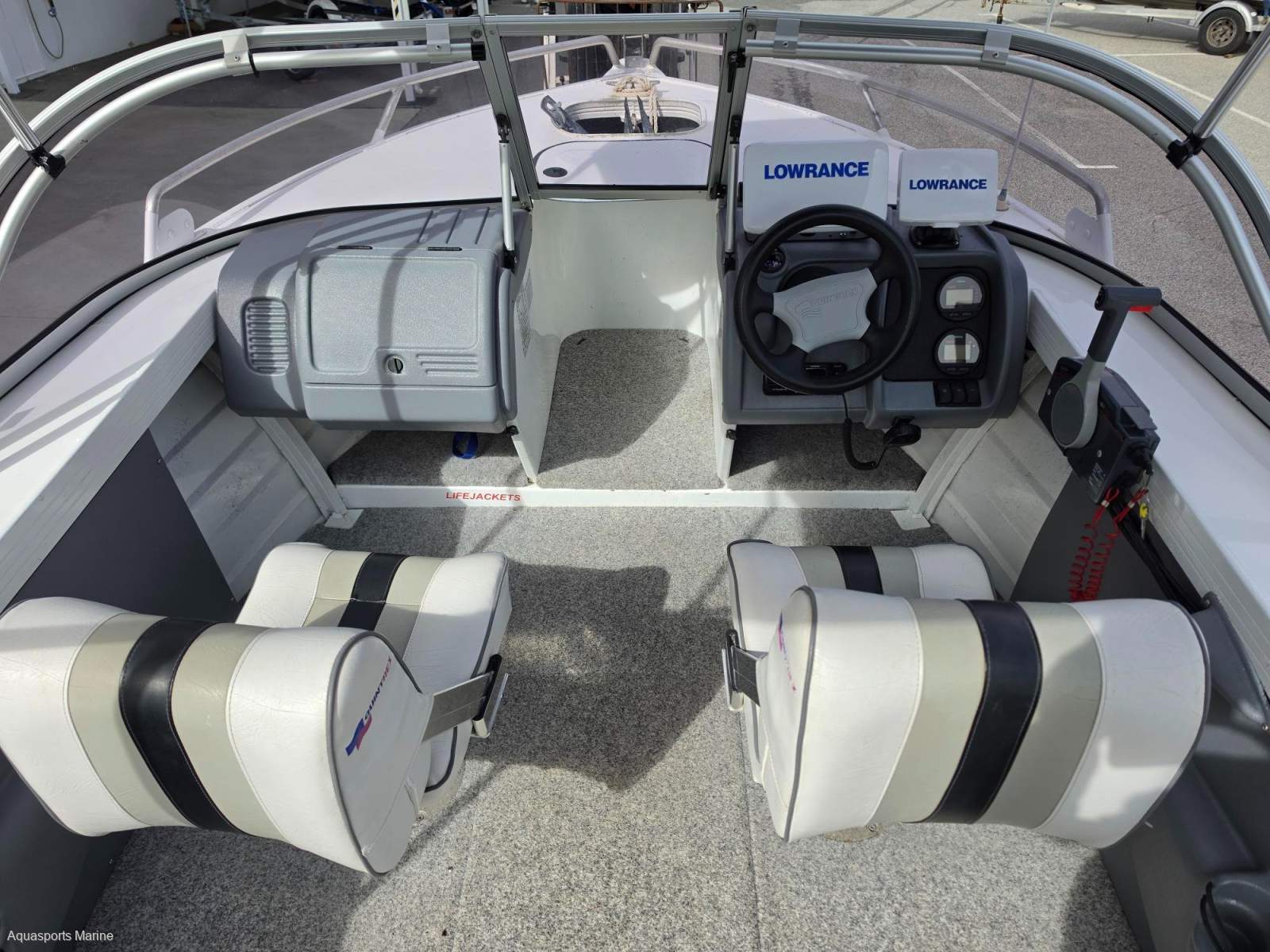 2008 QUINTREX 520 MY08 LEGEND CENTRE CONSOLE