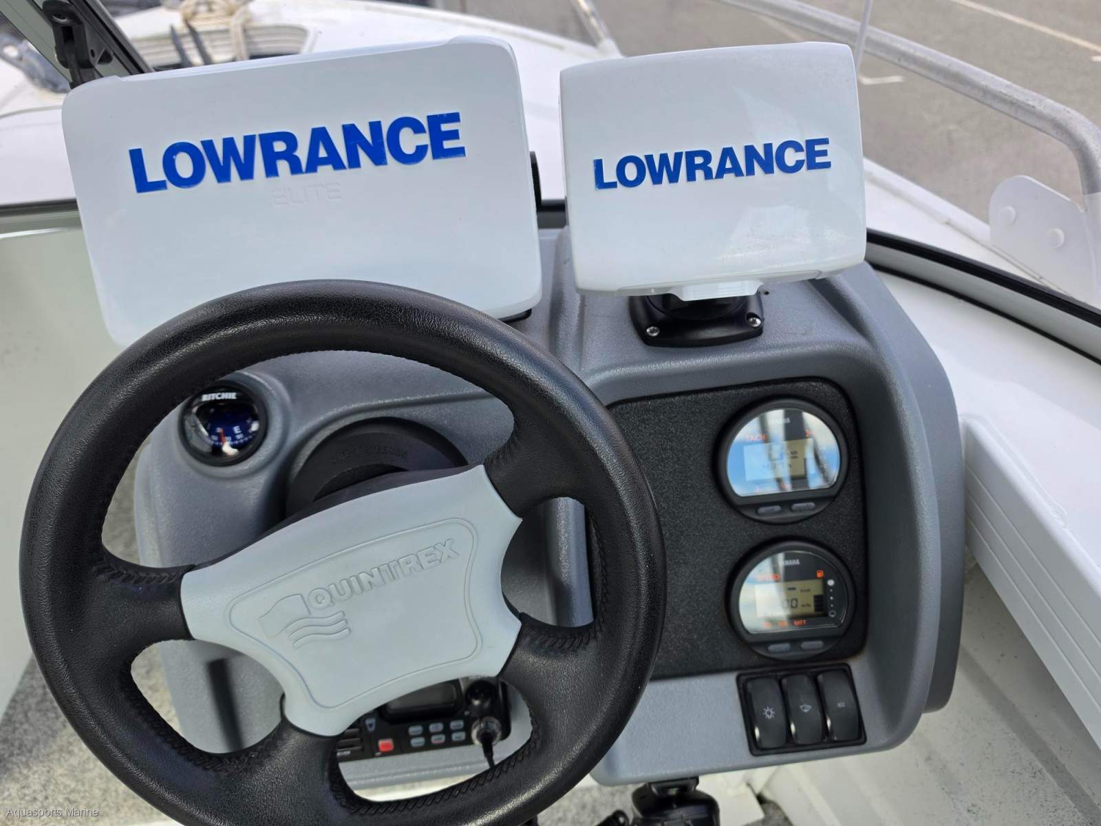 2008 QUINTREX 520 MY08 LEGEND CENTRE CONSOLE