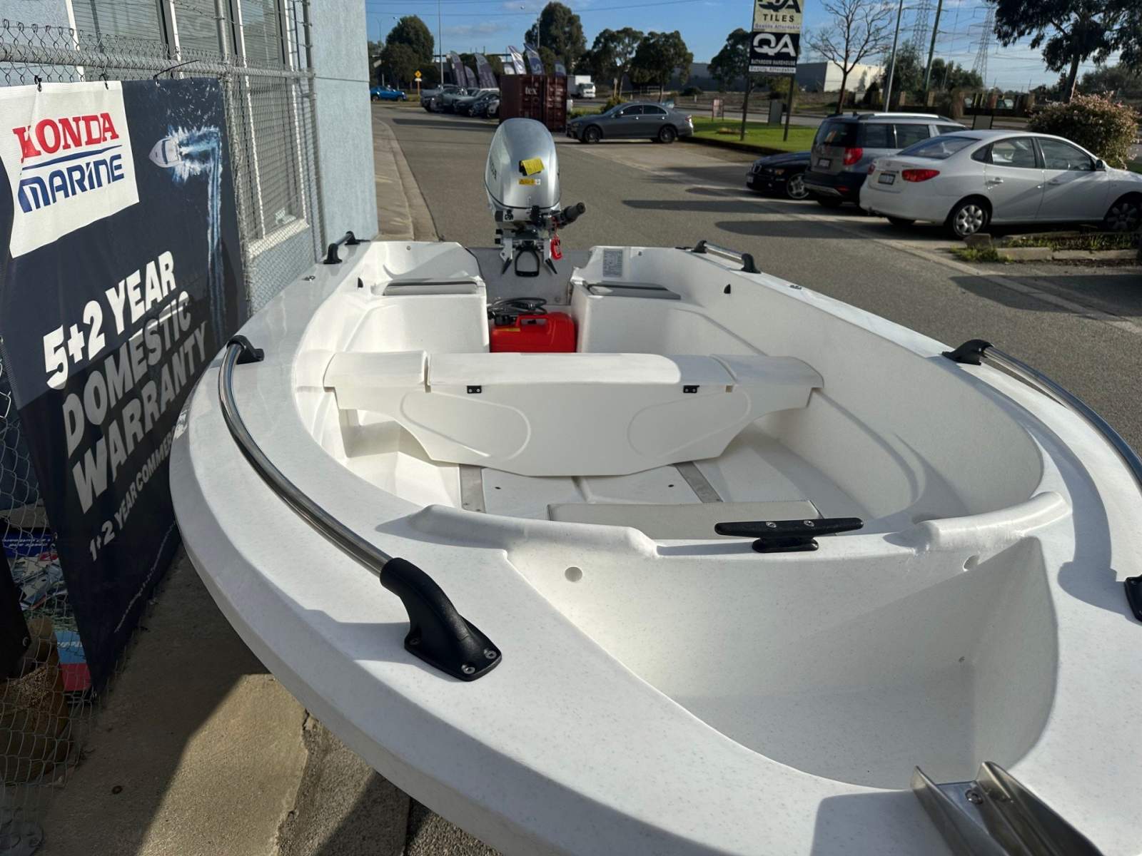 SMARTWAVE SW3500 OPEN BOAT RUNABOUT