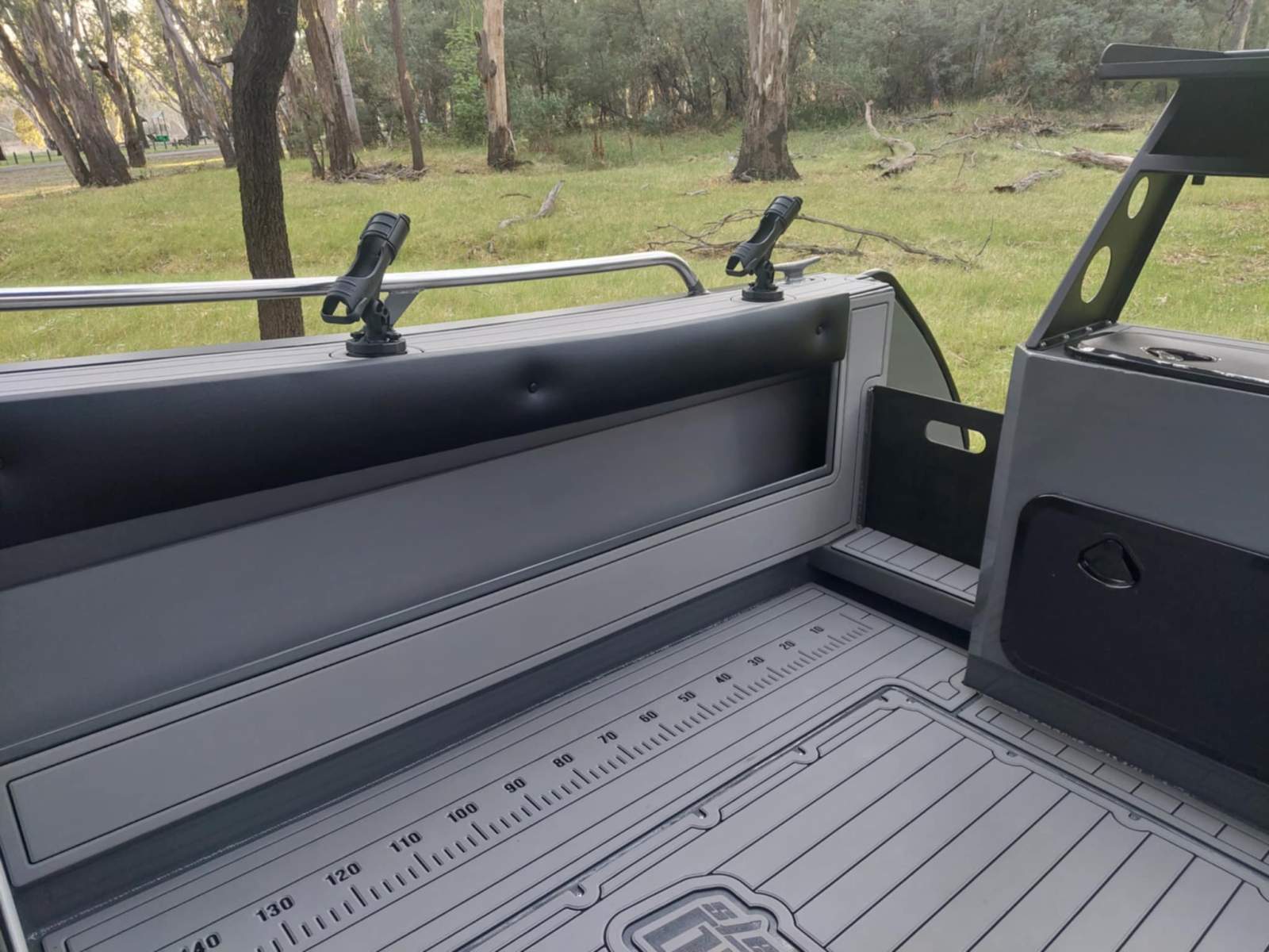 2025 MAD DOG BOATS 710 SPORTS HARDTOP