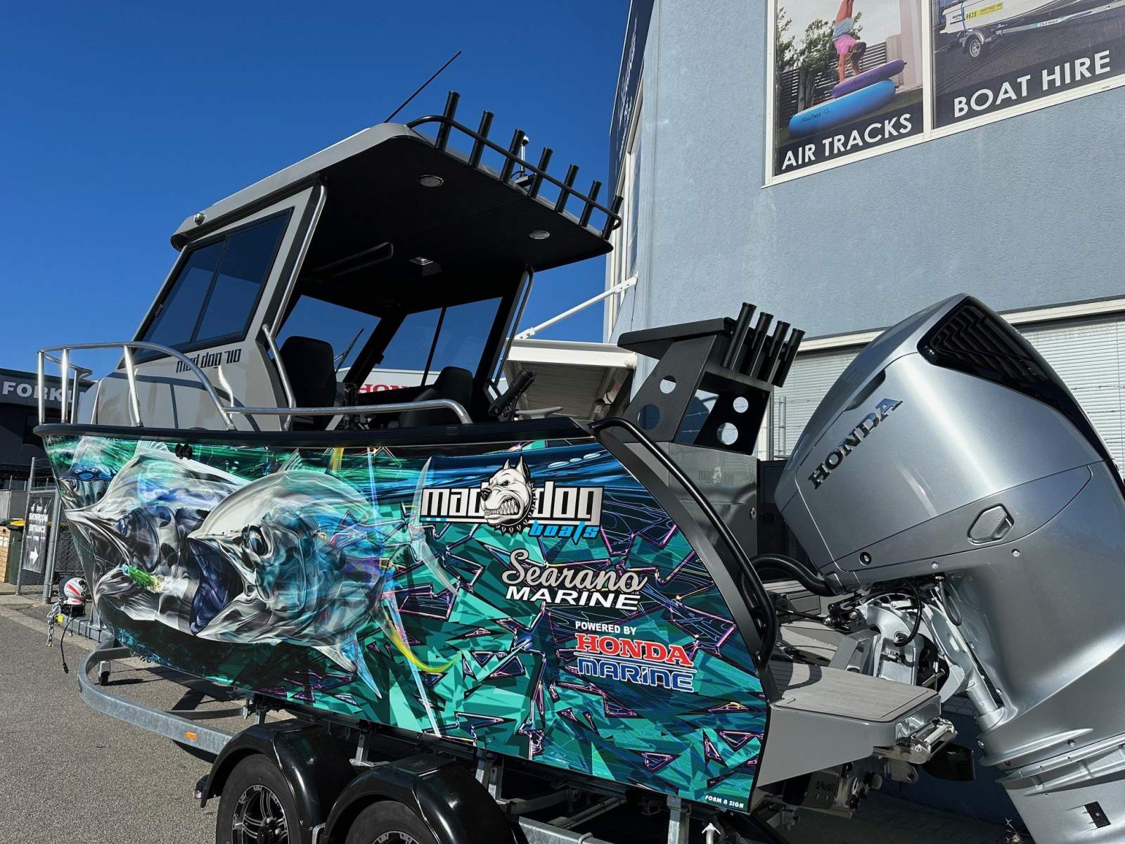 2025 MAD DOG BOATS 710 SPORTS HARDTOP