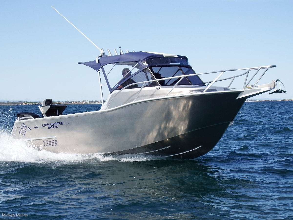 FISH HUNTER 720 RB EXCEL RUNABOUT