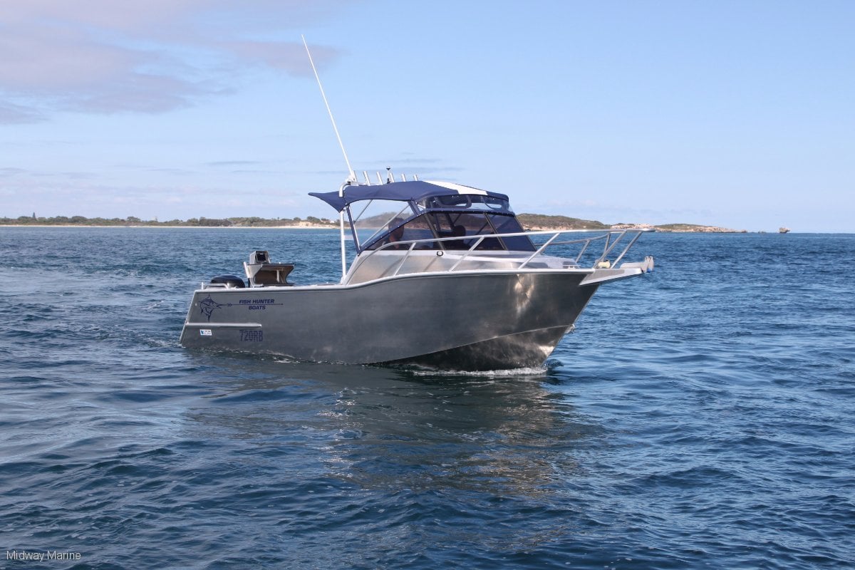 FISH HUNTER 720 RB EXCEL RUNABOUT