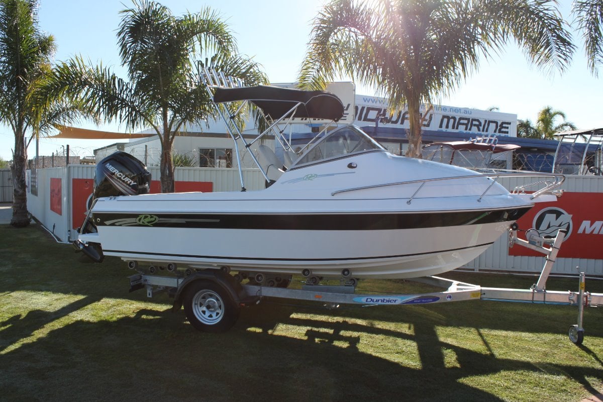 REVIVAL 530 OFFSHORE CUDDY