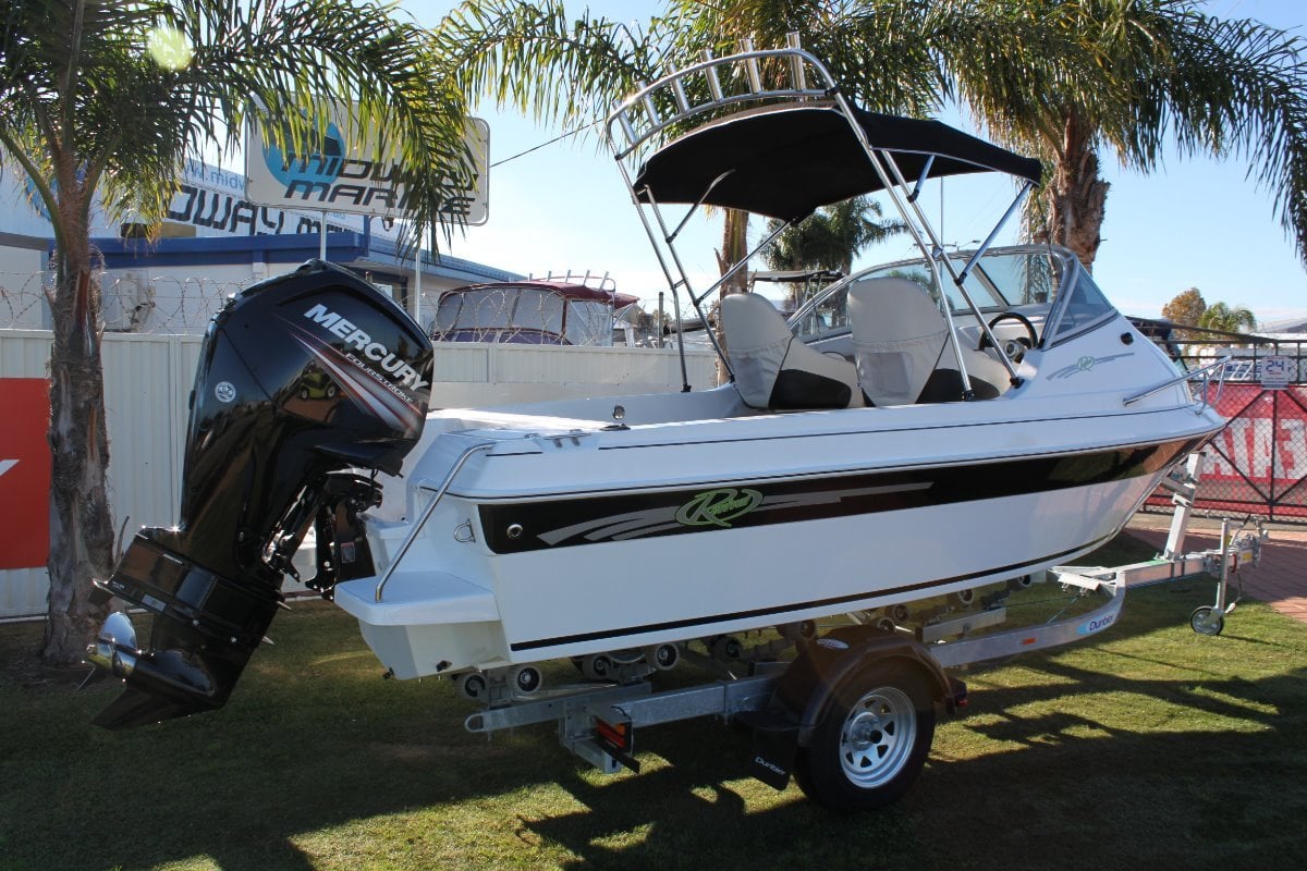 REVIVAL 530 OFFSHORE CUDDY