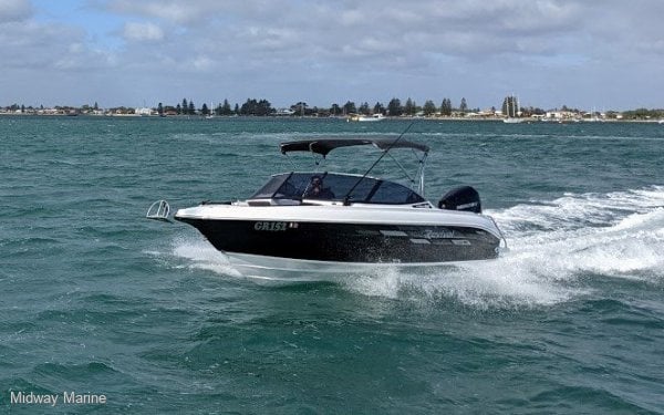 REVIVAL 590 X-RIDER BOWRIDER