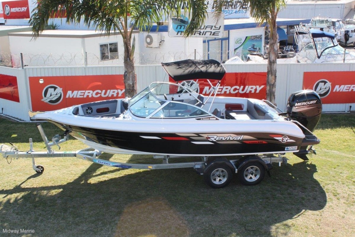 REVIVAL 590 X-RIDER BOWRIDER