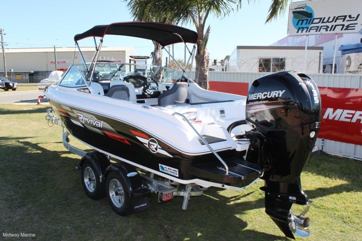 REVIVAL 590 X-RIDER BOWRIDER