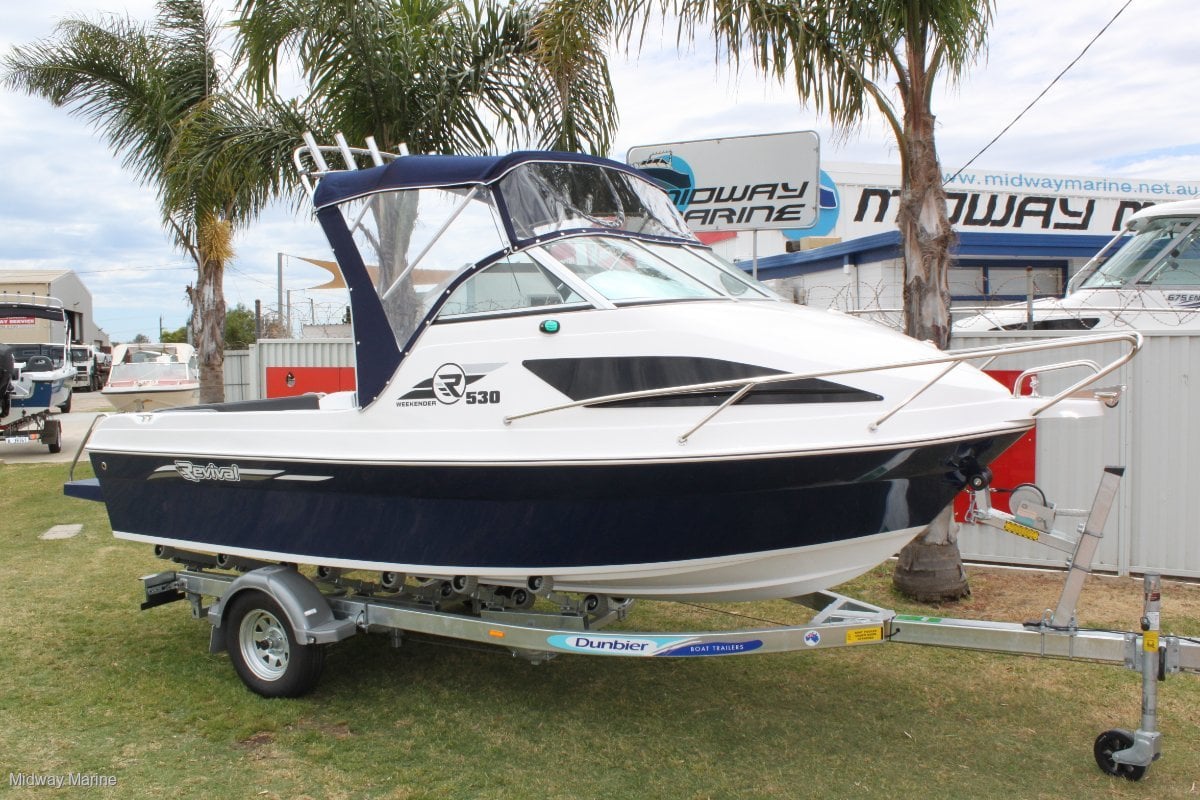 REVIVAL 530 OFFSHORE CUDDY