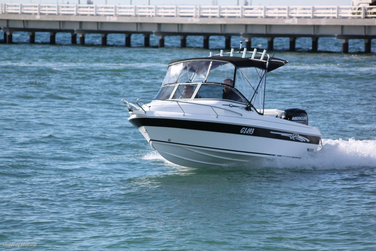 REVIVAL 520 OFFSHORE BOWRIDER