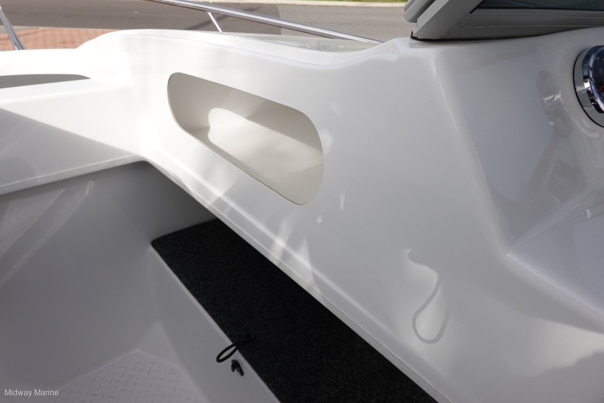 REVIVAL 520 OFFSHORE BOWRIDER