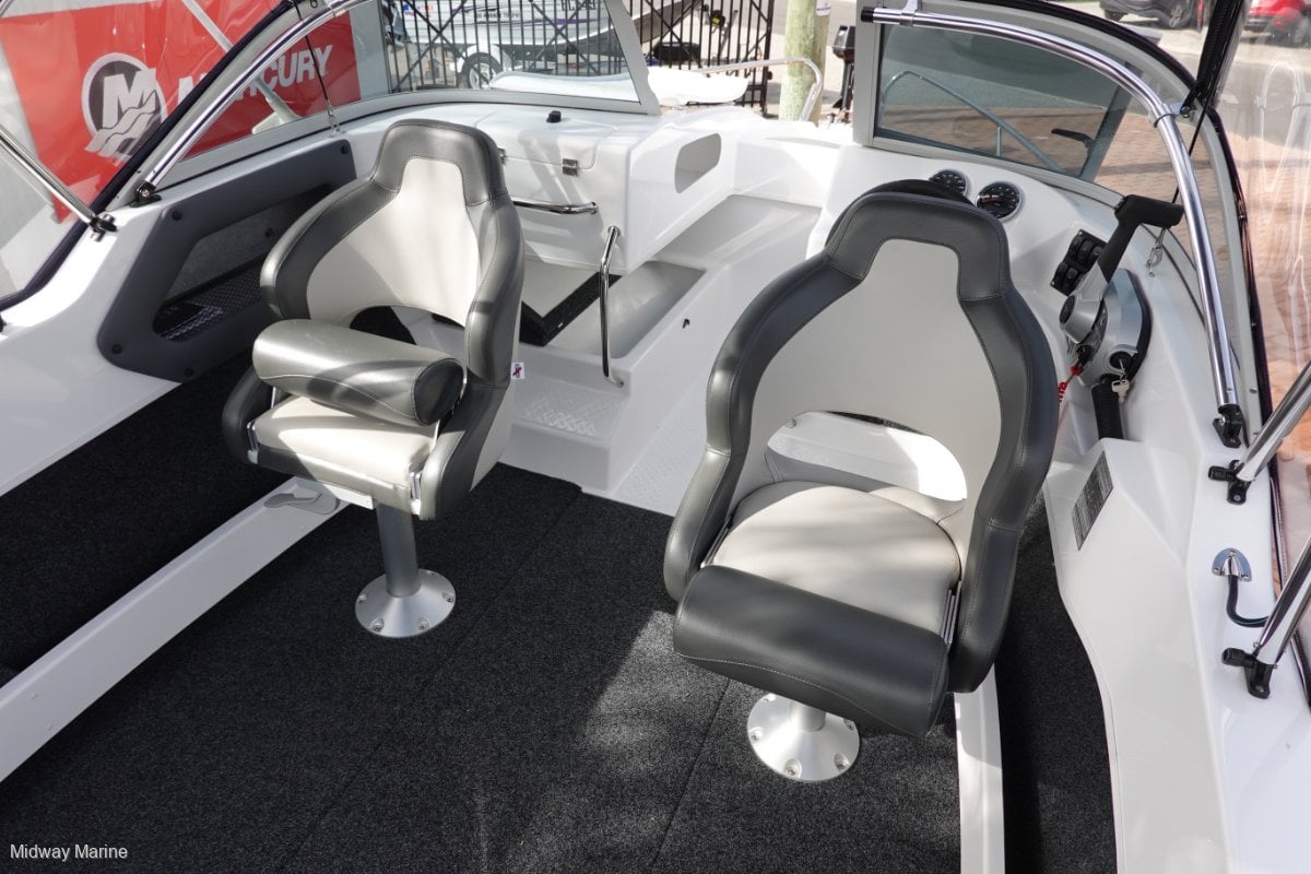 REVIVAL 520 OFFSHORE BOWRIDER