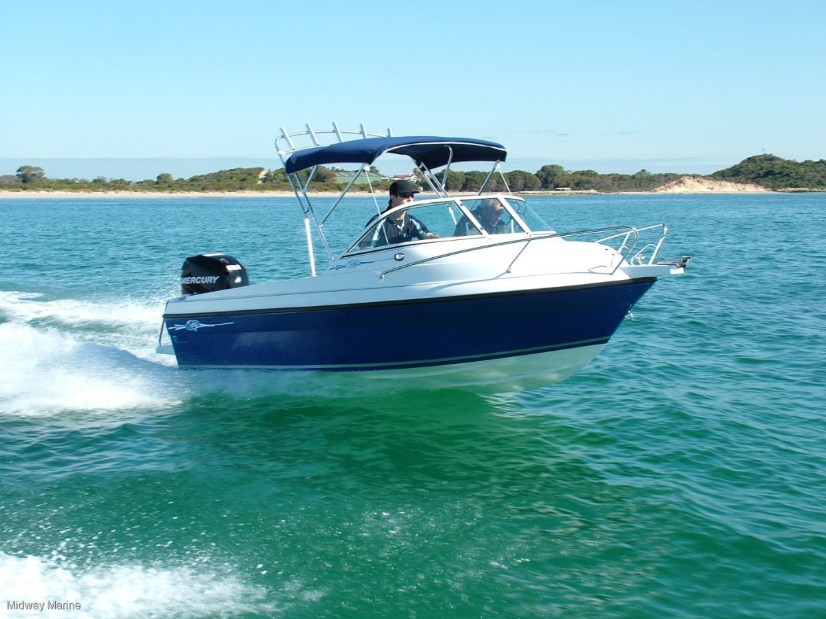 REVIVAL 520 OFFSHORE BOWRIDER