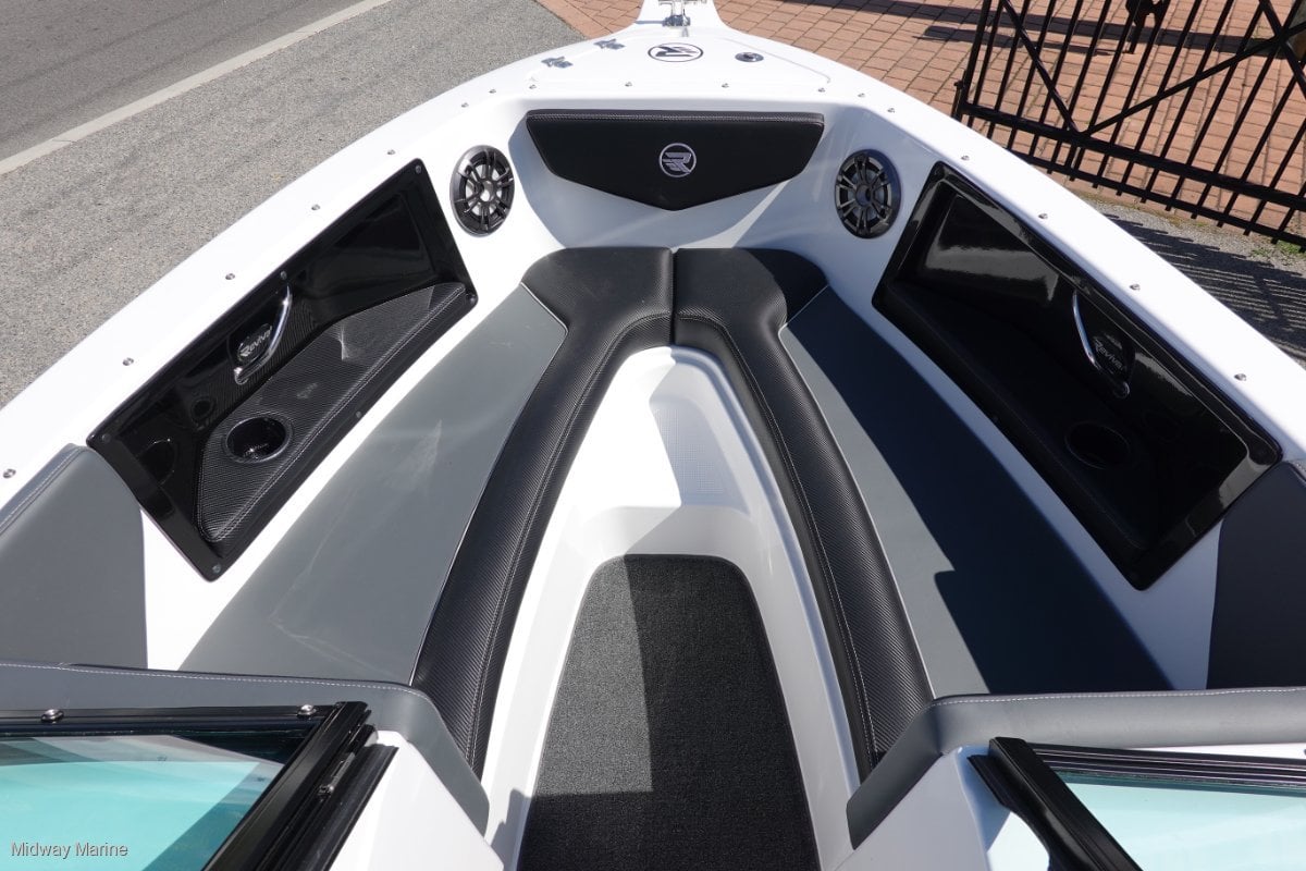 2023 REVIVAL 560 X-RIDER RUNABOUT